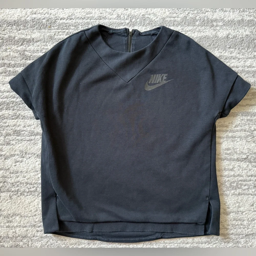 Nike Big Girls Fashion back zip shirt - Picture 1 of 6